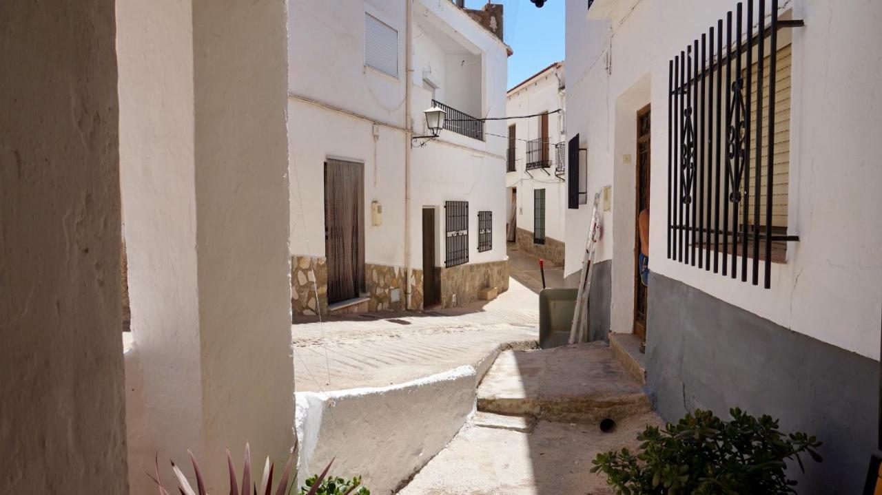 Casa Amigos Sorvilan - La Almendra エクステリア 写真